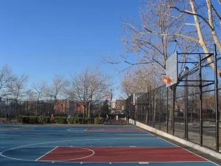 Support the completion of the basketball courts in Montbellier Park