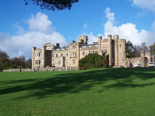 Save Castle Toward