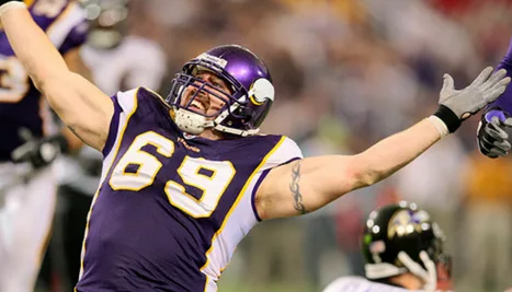 Minnesota  Vikings bring back Jarred Allen  for 1 game contract  so he can retire a Viking
