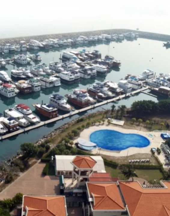 Discovery Bay Marina Club is A Community of Families