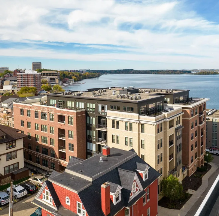 Petition by Admirals Quay Residents