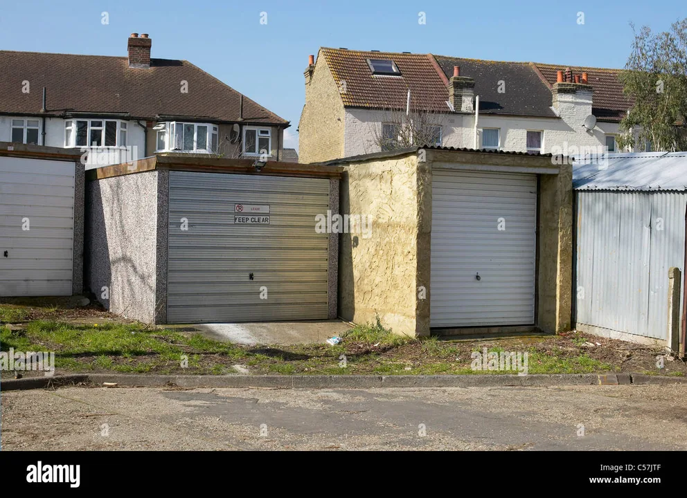 Railway Road Garages