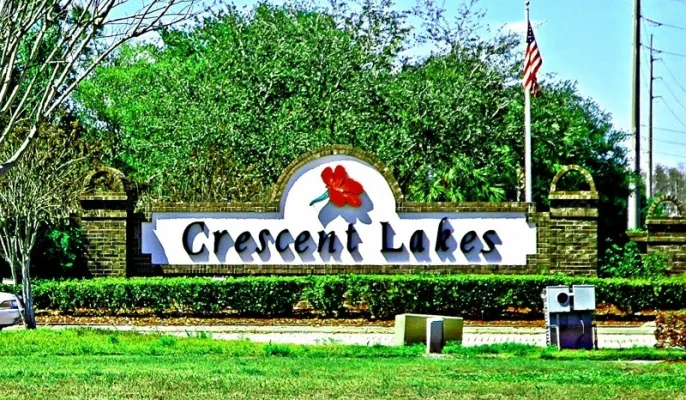 Cresent Lakes Street Parking