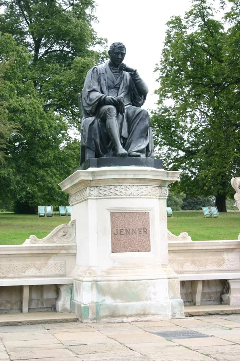 Give Edward Jenner the Recognition he Deserves - Reinstate his Statue to Trafalgar Square