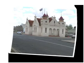 Keep the Donald Shire Office open to the Public
