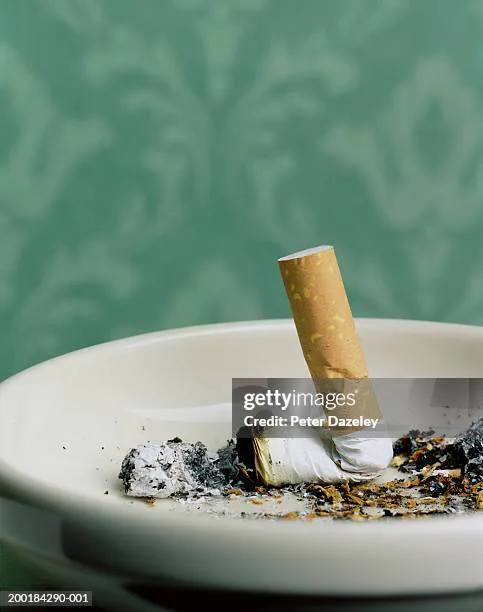 Cigarettes should be banned in New Zealand