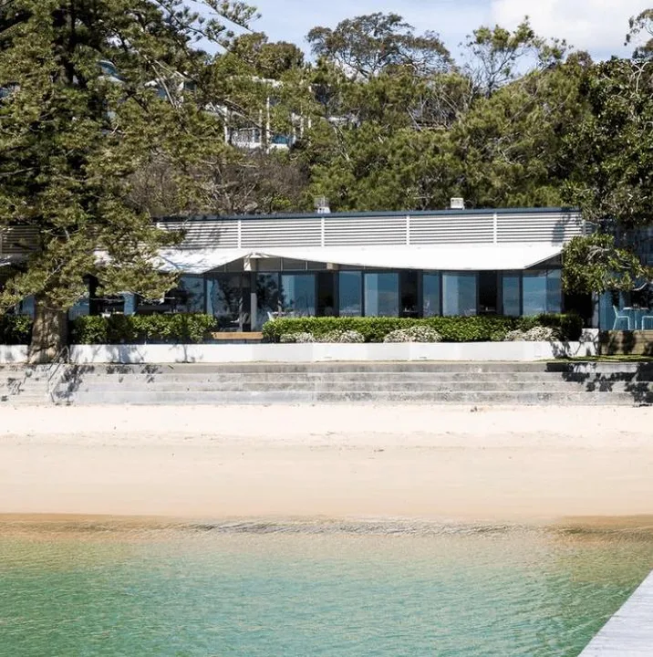 Help Lift Public Dining Room's Noise & Trading Restrictions