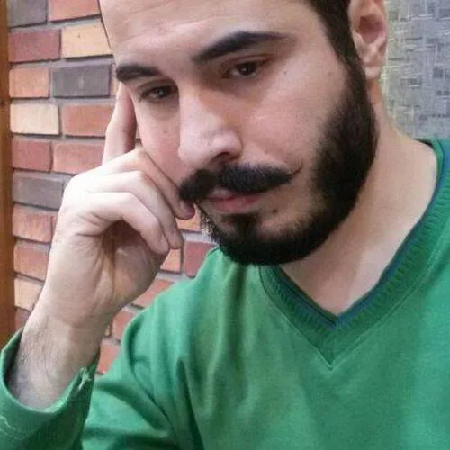 درخواست از حسین رونقی برای پایان اعتصاب غذا