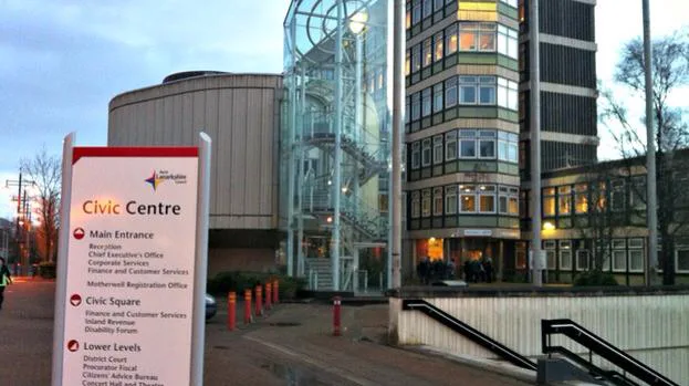 RAISE THE PALESTINIAN FLAG OVER NORTH LANARKSHIRE COUNCIL HEADQUARTERS