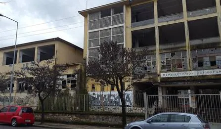 Σώστε το Ιστορικό Κτήριο του Πανεπιστημίου Ιωαννίνων στην Δομπόλη