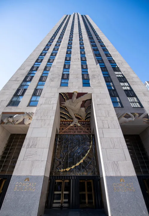XXX 45 Rockefeller Tenants Against Changing Of The Guard