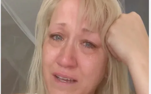 Remove Alana Evans from APAG union