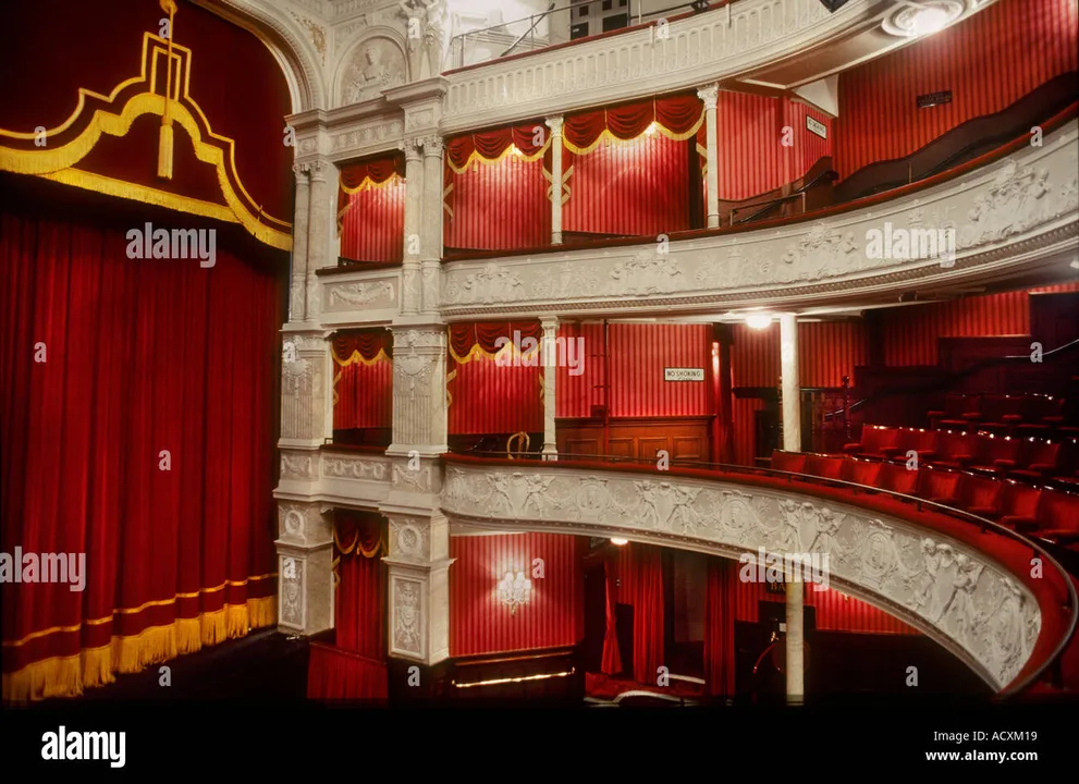 THEATRE LOVERS UNITE - Stop the disruption and take back our theatres #Silent60