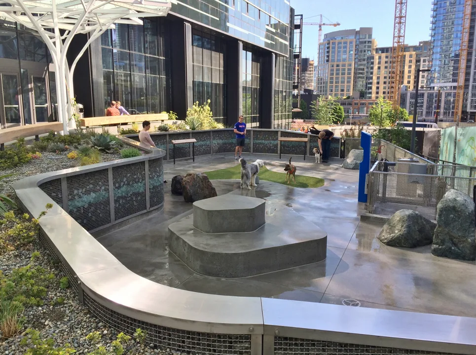 1625 S Wabash Ave Park and Dog Friendly Area