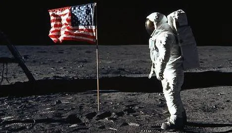 Make the Moon America Again