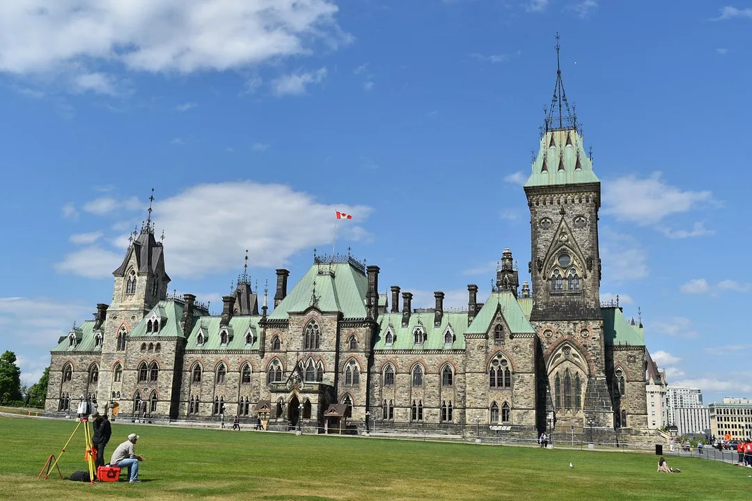 Expel Syrian Ambassador to Canada / Recall Candian Ambassador to Syria
