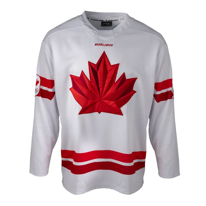 Team Canada should not wear green jerseys