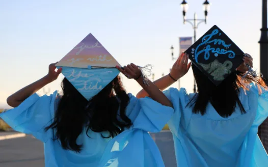 ALLOW GRAD CAP DECORATING