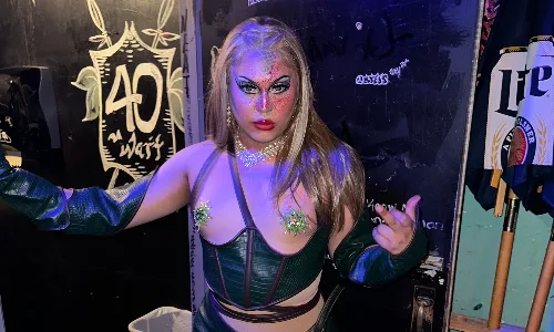 MORE SANTANA SINS NOIR IN AVL DRAG