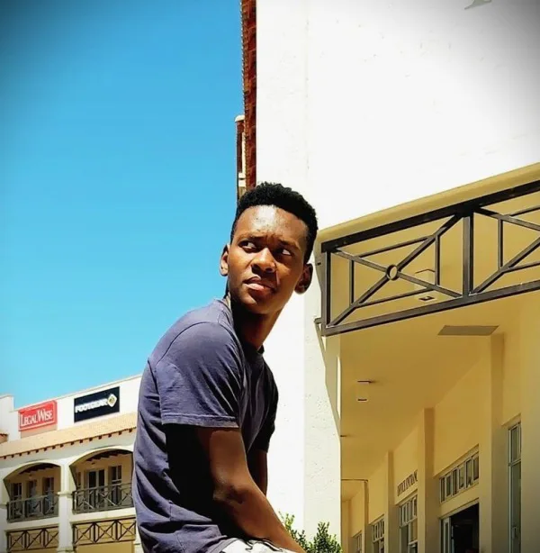 Kwanele Ngcamu for Programming Tutorship