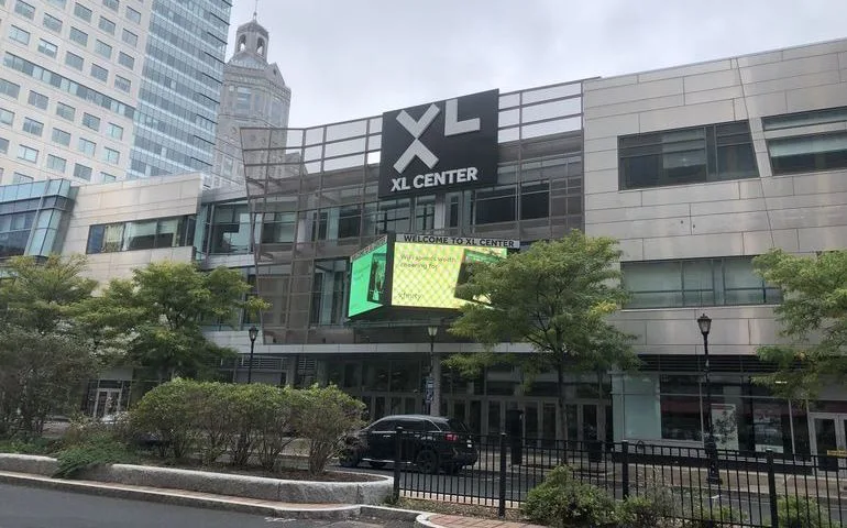Bring Taylor Swift back for a 2nd date at the XL Center