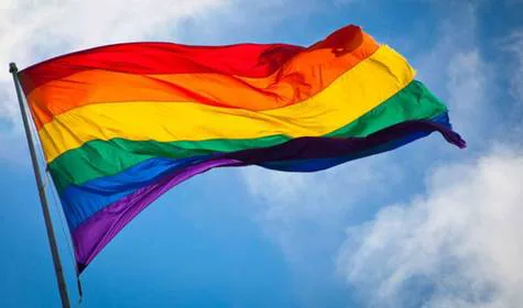 TouroCOM marches in NYC Pride 2016