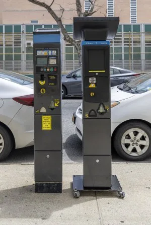 PETITION   TO ESTABLISH A 5-MINUTE GRACE PERIOD   AT CITY OF OAKLAND PARKING METERS 