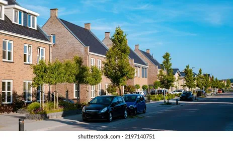 Helder straatbeeld in Nieuw Den Helder