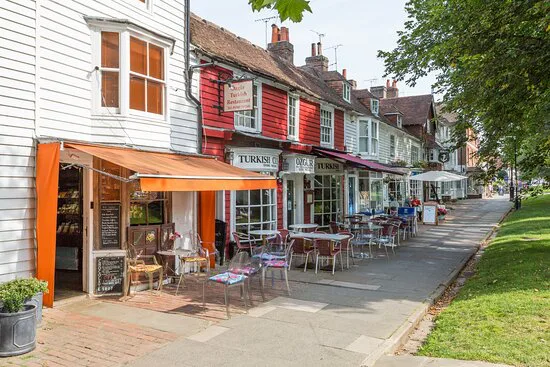 Object to a 'Burger Van' in Old Coulsdon