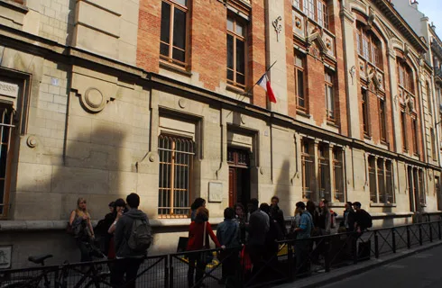 cantine ay lycée Maximilien Vox