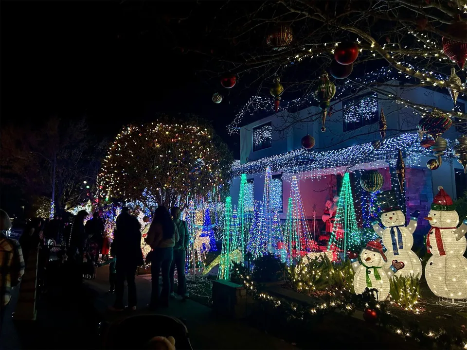 Petition to ban GSSC Holiday Light Show on Lakeview Avenue, Bayport-Camp Edey