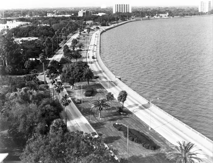 Bathrooms On Bayshore Tampa