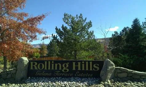 Homeowners against proposed Colina Rosa Development
