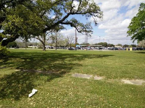 Let's make a park across HEB!