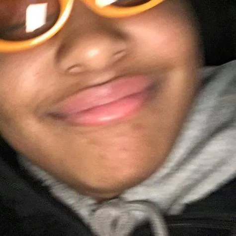 HELP BRIANNA GET HER GIRAFFE GLASSES BACK