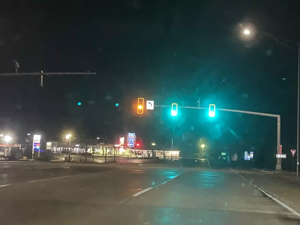 Port Fourchon Signal Light@Ole Highway 1&The New Expressway