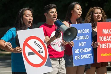 Legal age to purchase tabacco in Canada
