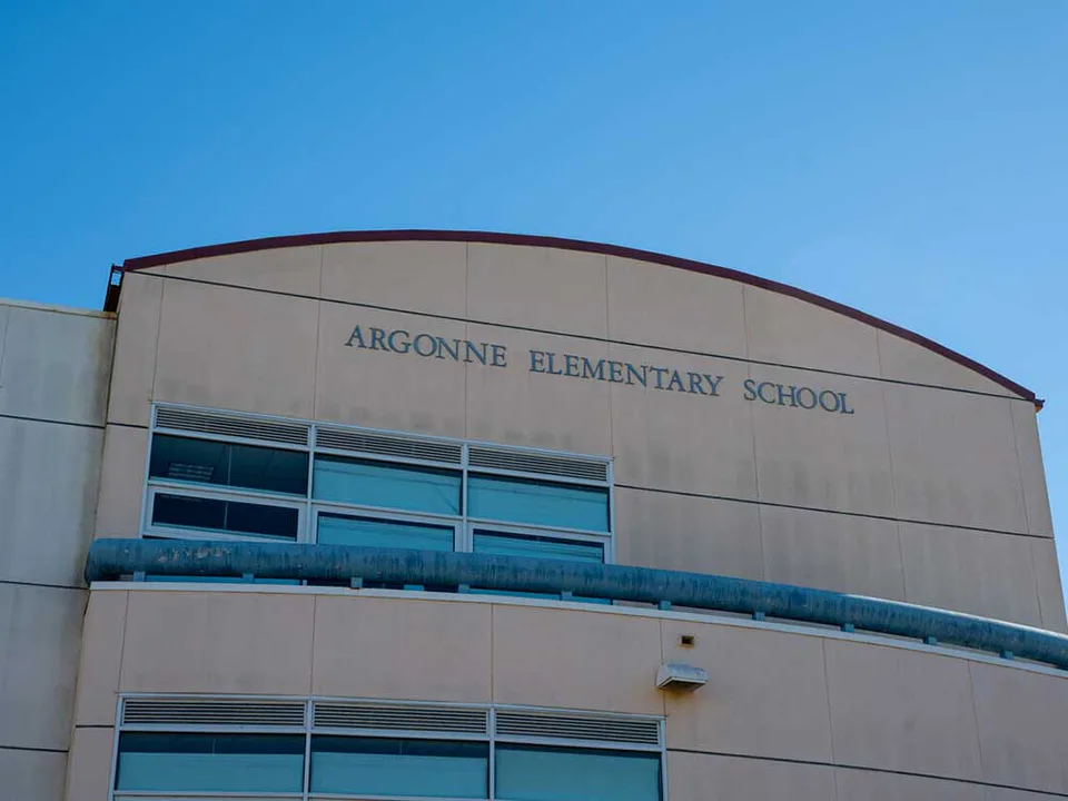 Help us to save the only Public School Russian Language Program at Argonne ES!