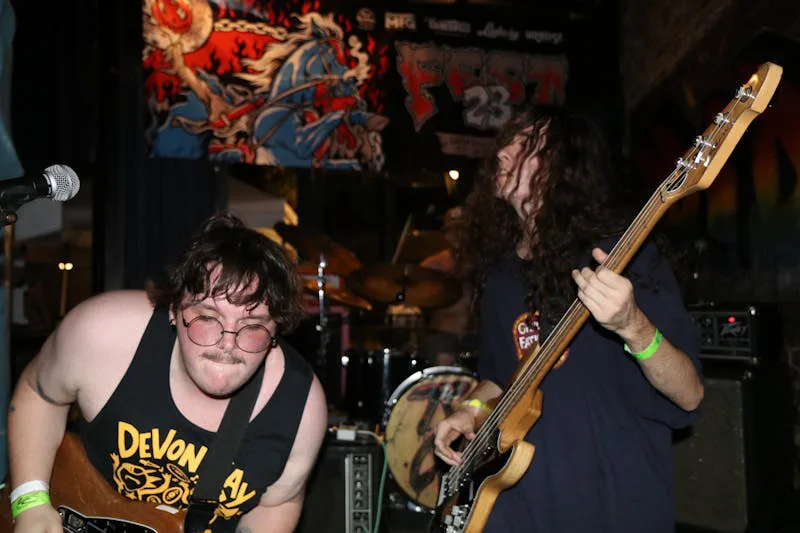 MAKE A LOCAL FLORIDA BAND WARP TOUR!!