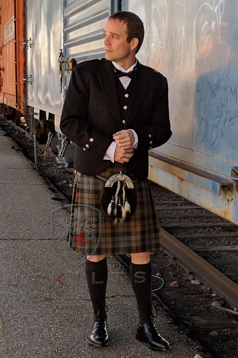 No foreign made kilts for our Scottish Army Regiments