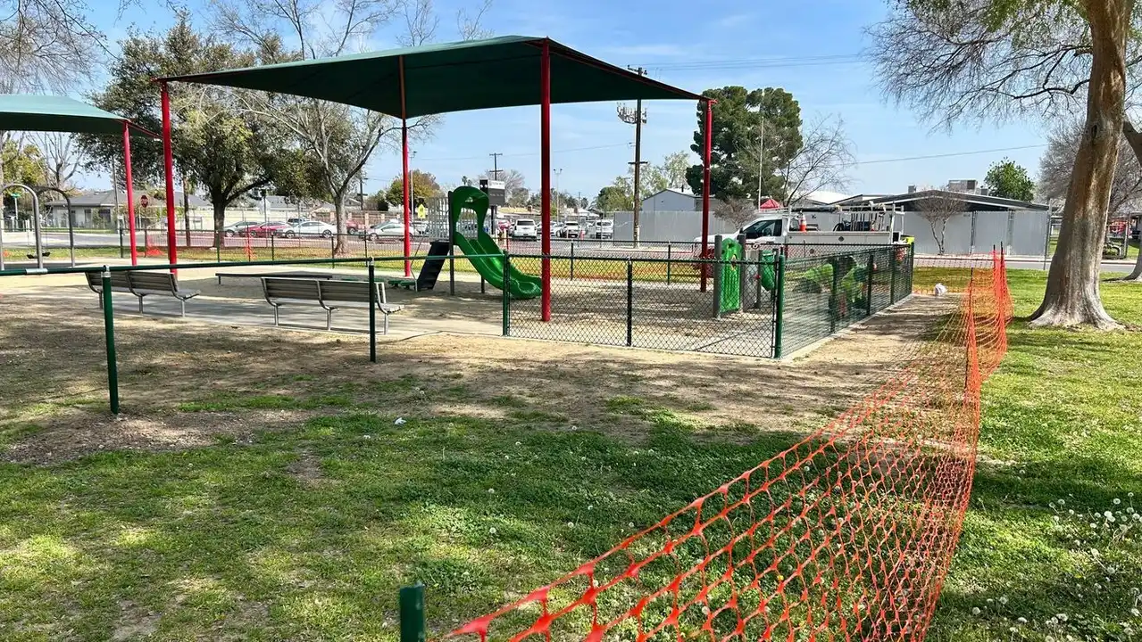 DUNKELD PLAYGROUND FENCE
