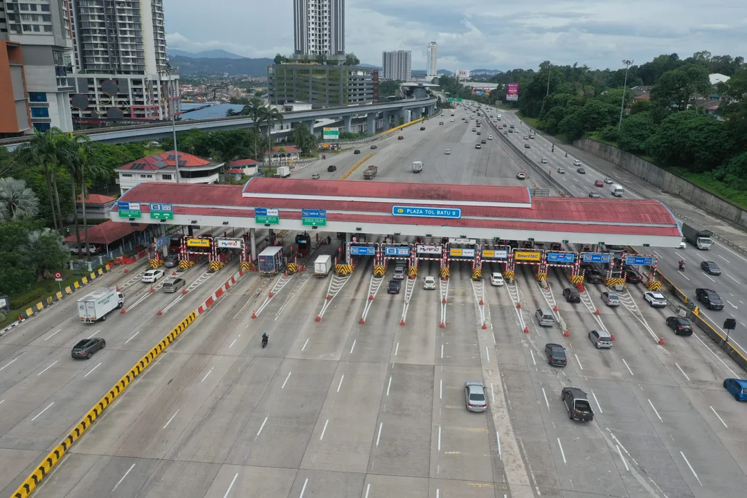 MANSUHKAN TOL BATU 9 DAN 11 LEBUHRAYA GRAND SAGA CHERAS KAJANG