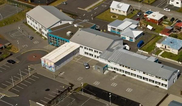 Viljum gefa viðkomandi kennara séns
