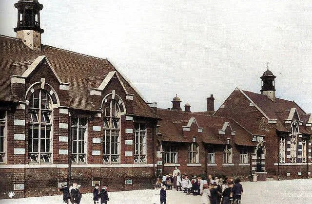 vote of no confidence in the running of bentley new village primary school