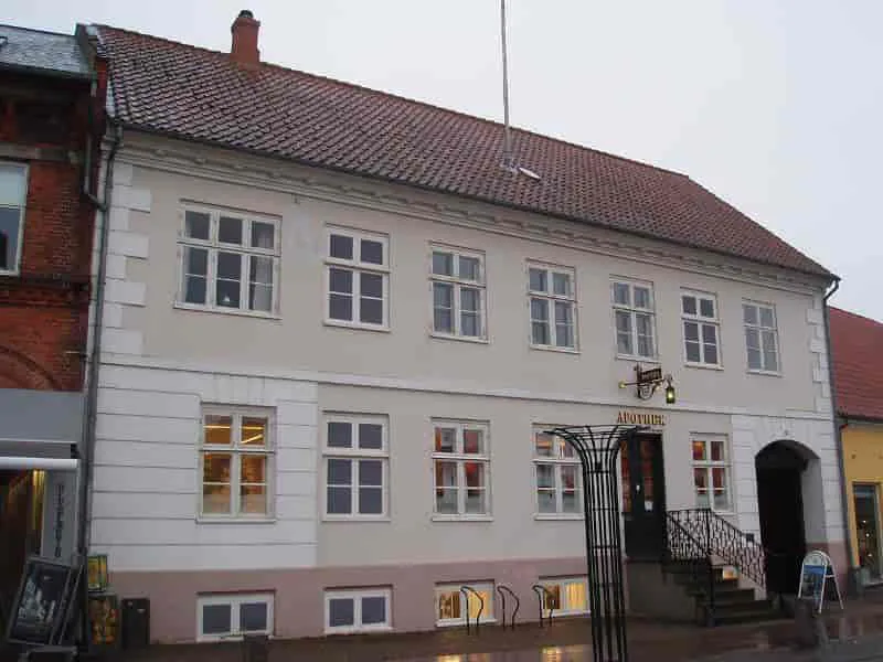 Bevar Stege Apotek i den gamle bygning