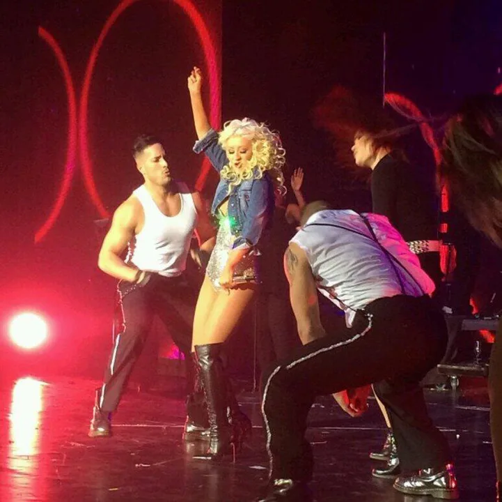 We want Christina Aguilera's concert in Brazil!