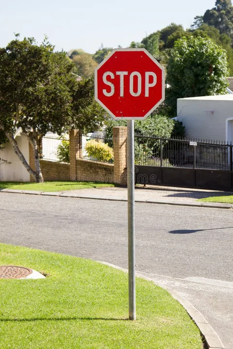 4 Rigting STOP vir Losberglaan en Eerste straat, Fochville!