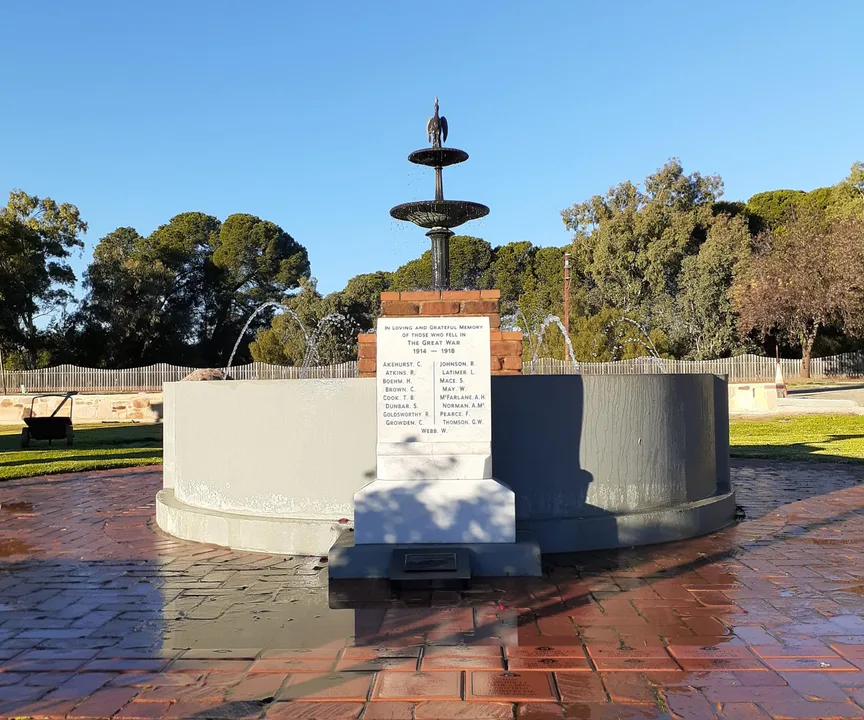Fix the Dungaree Fountain