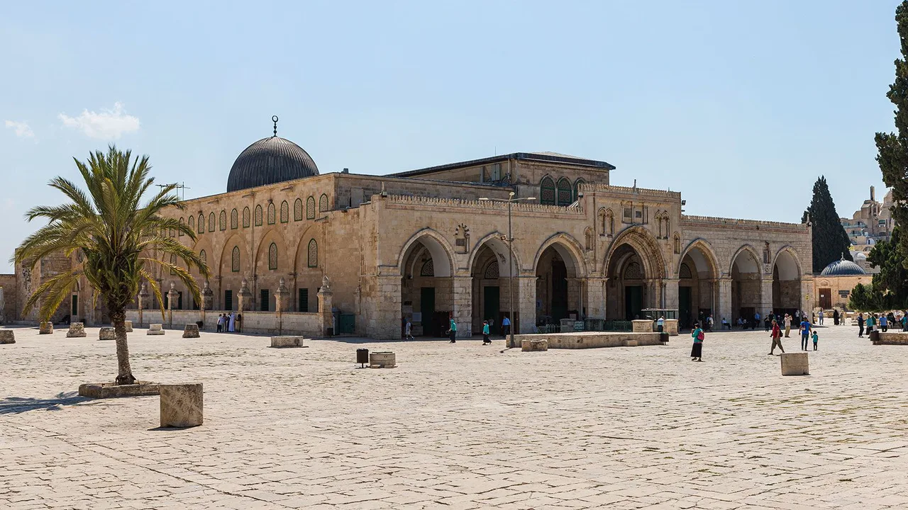 Open the holly mosque of Jerusalem