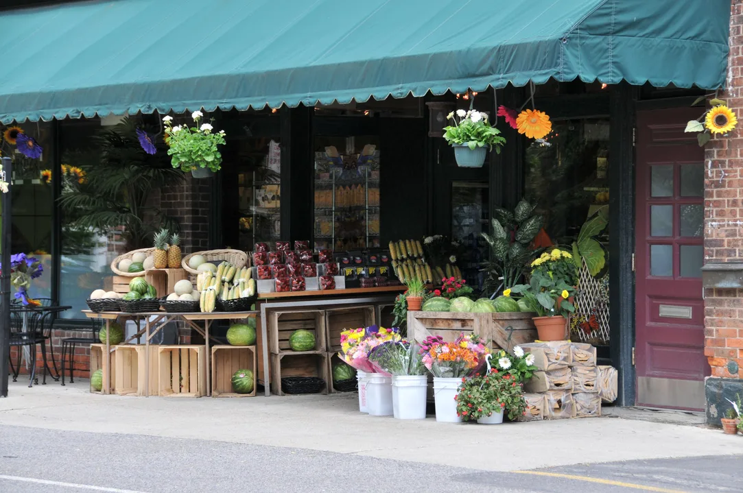2 Markets For Westhampton Beach
